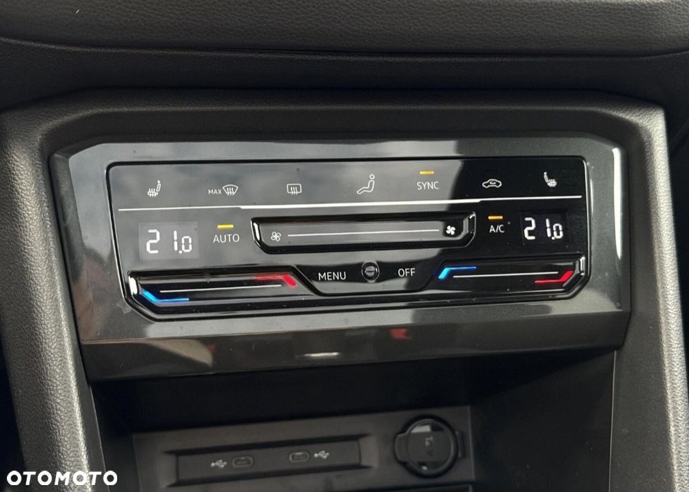 Volkswagen Tiguan - 19