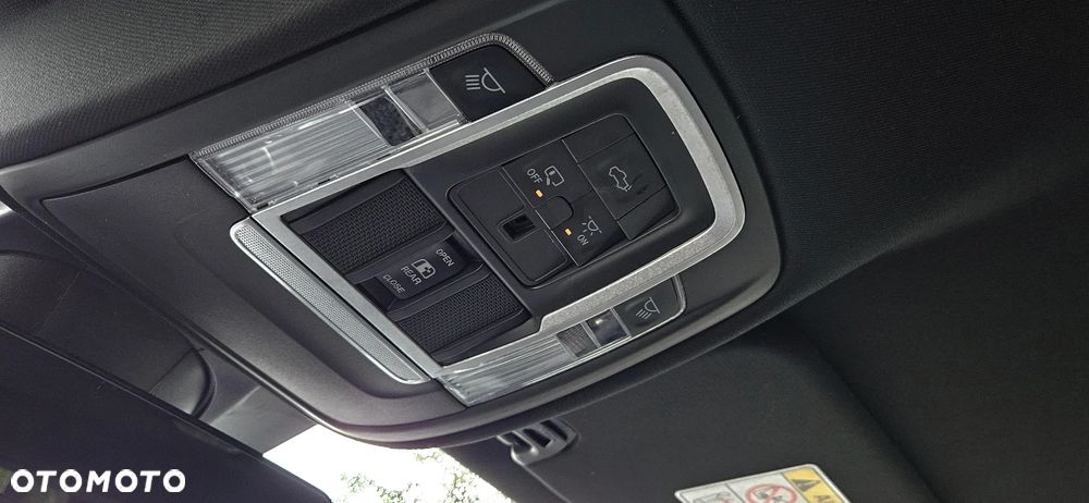 RAM 1500 Crew Cab Laramie - 33