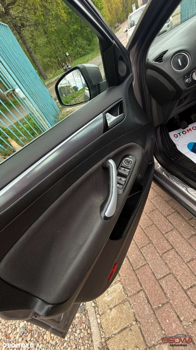 Ford Mondeo - 20