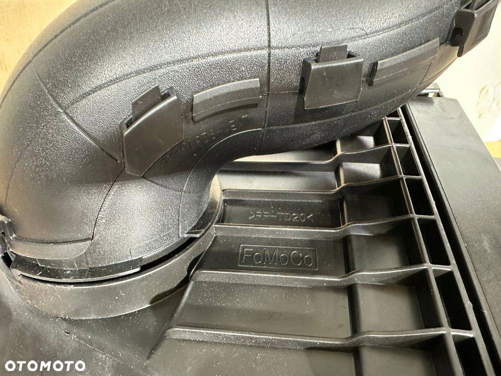 obudowa filtra powietrza środek ford puma 2019 - 4