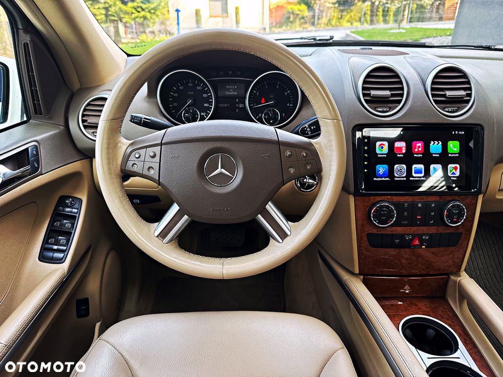 Mercedes-Benz ML 350 4Matic 7G-TRONIC Edition 10 - 26