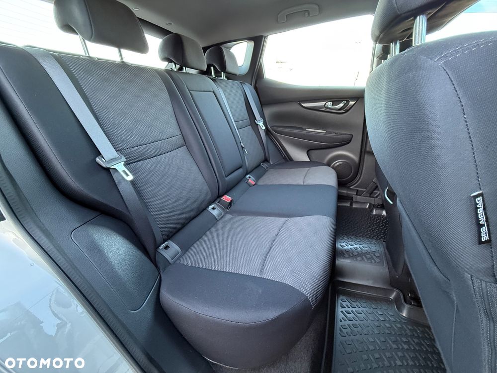 Nissan Qashqai - 25