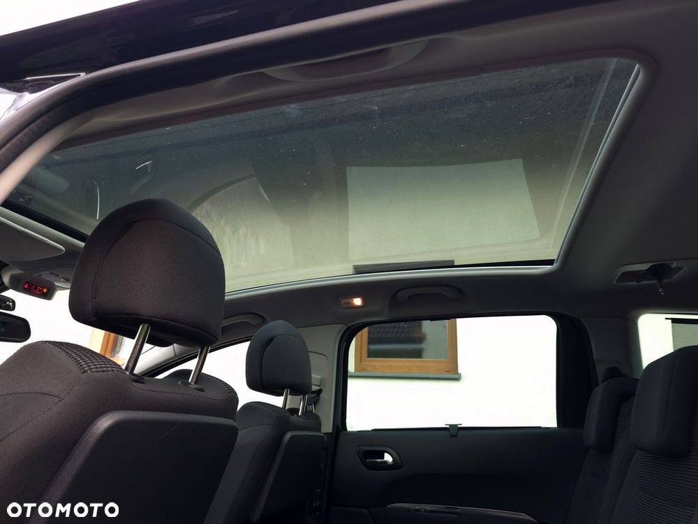 Peugeot 5008 - 13