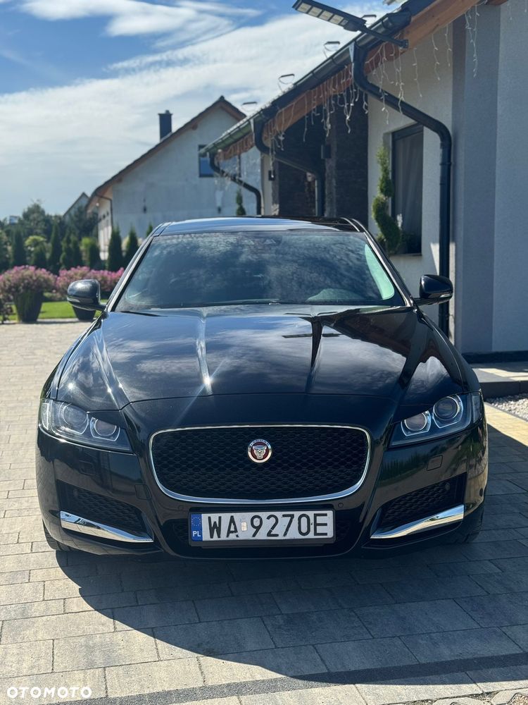 Jaguar XF 3.0 TDV6 Portfolio - 4