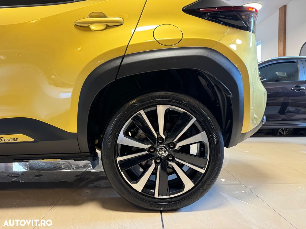 Toyota Yaris Cross Hybrid 130 1.5 VVT-i Style Plus - 31