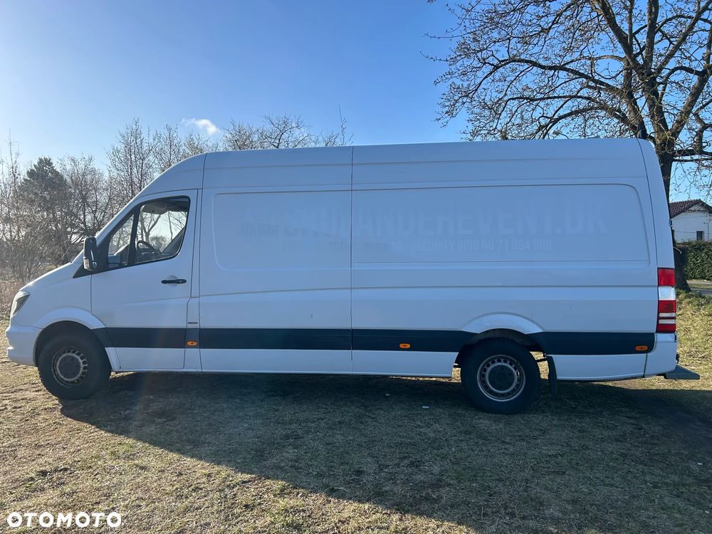 Mercedes-Benz Sprinter - 14