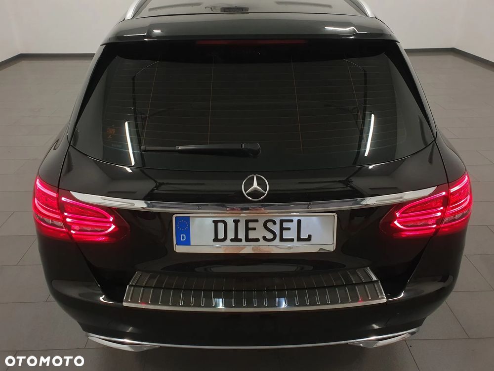 Mercedes-Benz Klasa C 220 d T 9G-TRONIC - 36