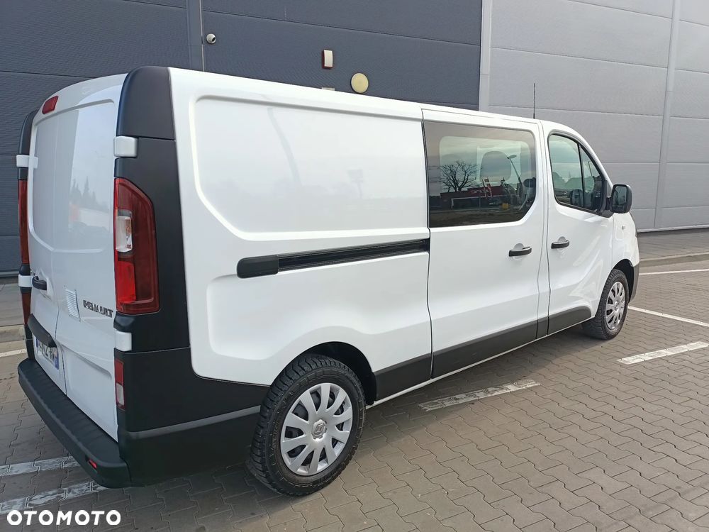 Renault TRAFIC 2.0 DCI LONG 6-OSOBOWO-CIĘŻAROWY - 19