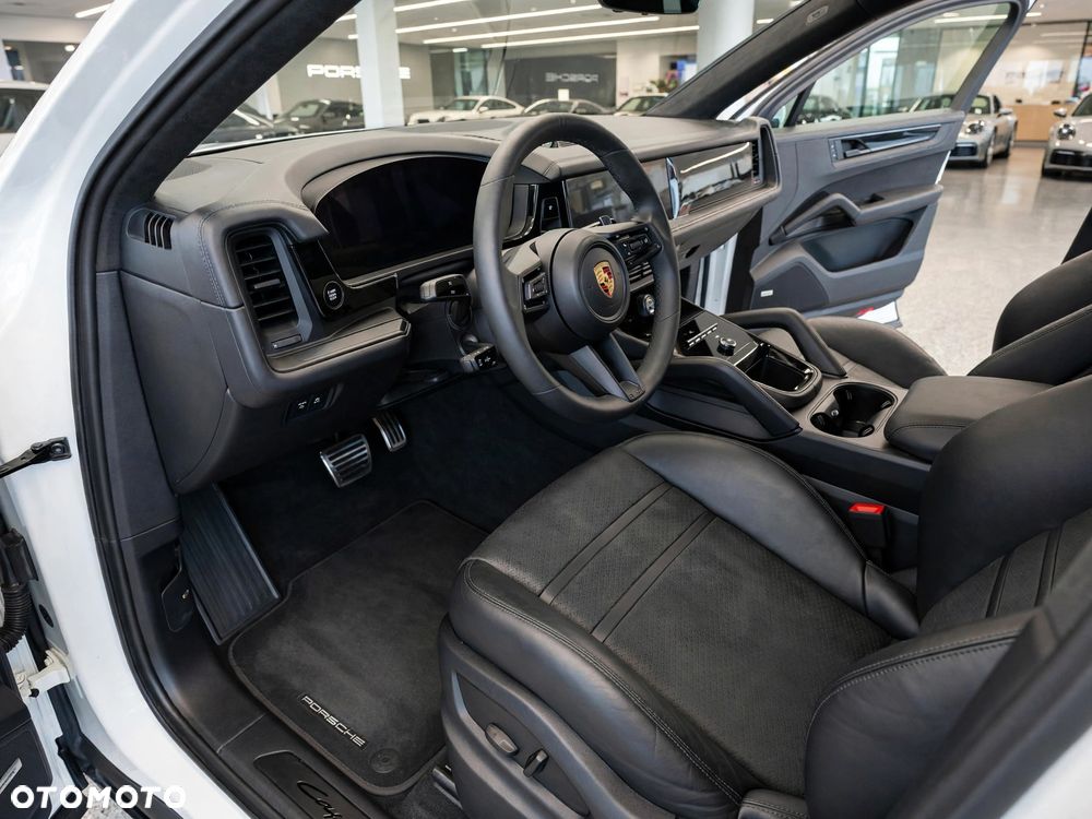 Porsche Cayenne - 4