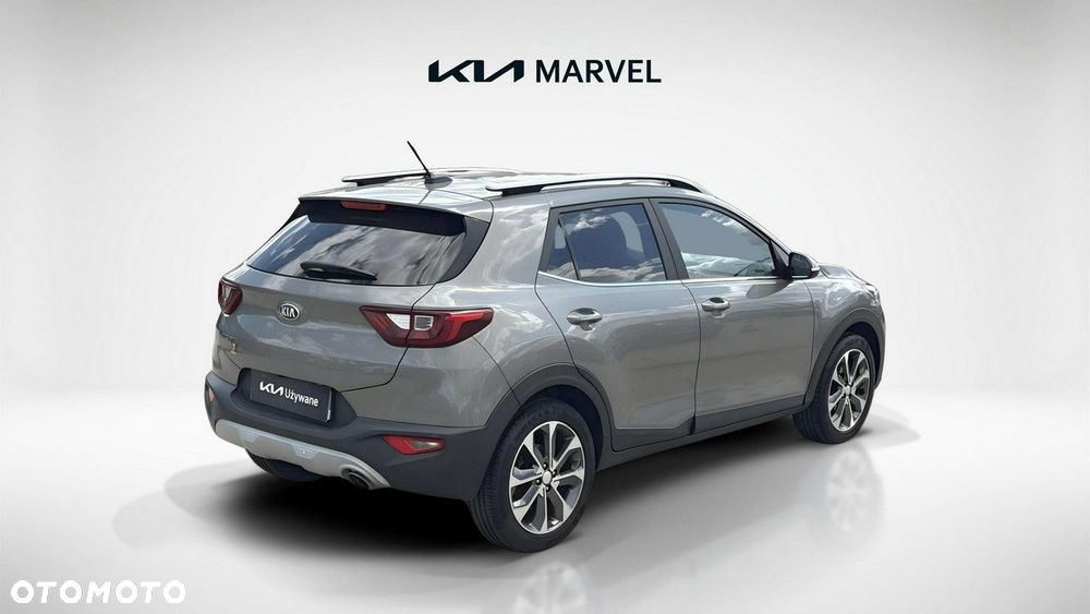 Kia Stonic - 8