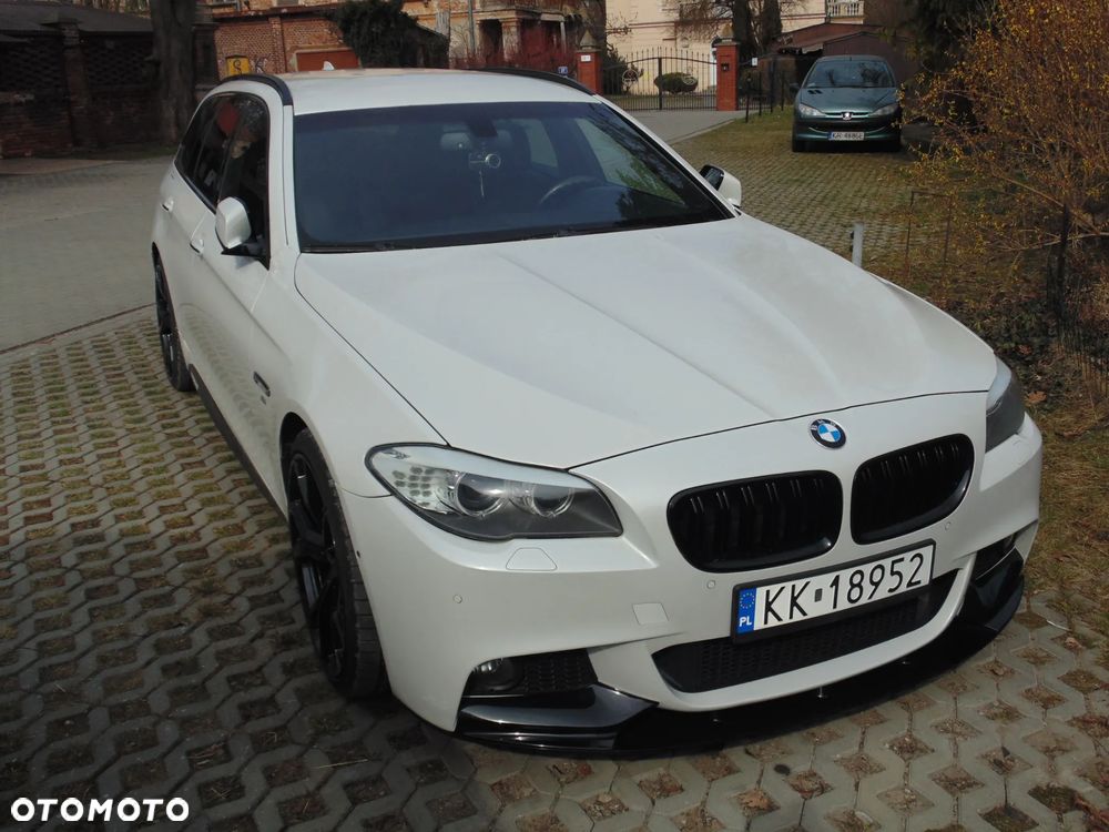 BMW Seria 5 525d Sport-Aut - 36