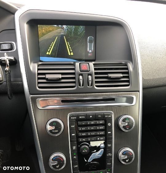 Volvo XC 60 D4 Drive-E Momentum - 22