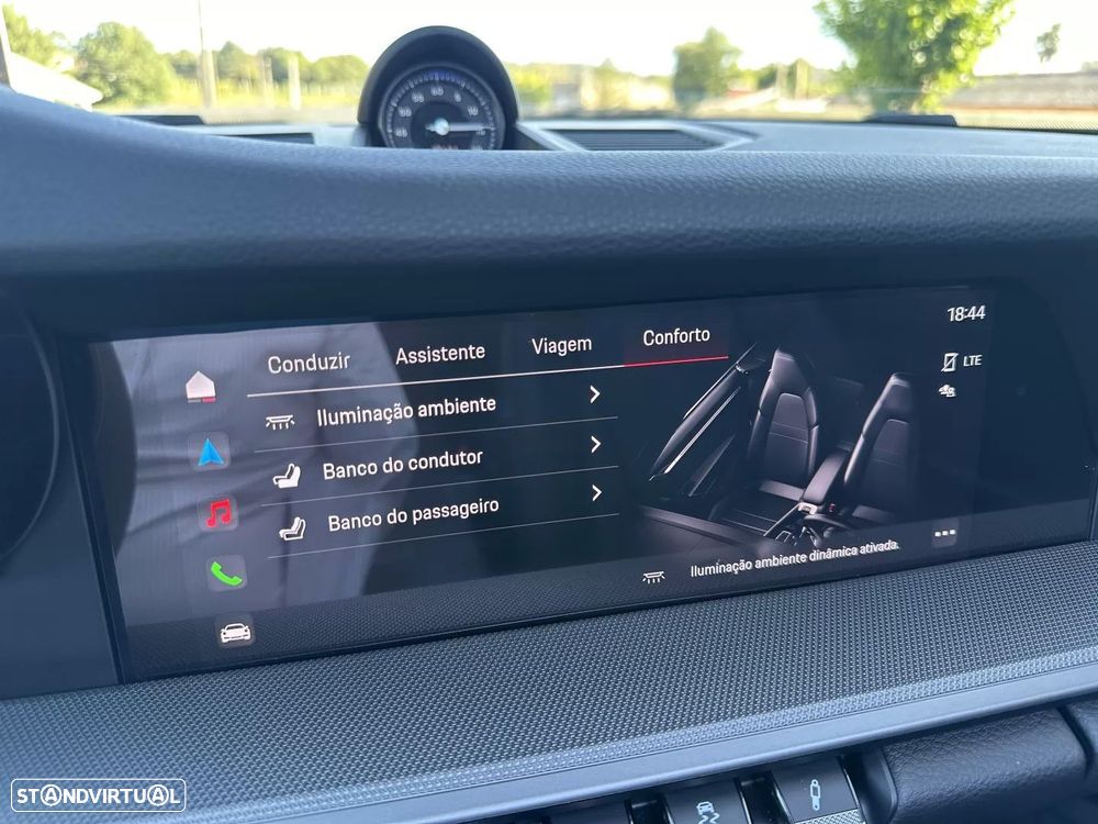 Porsche porsche-992 Carrera Cabriolet PDK - 38