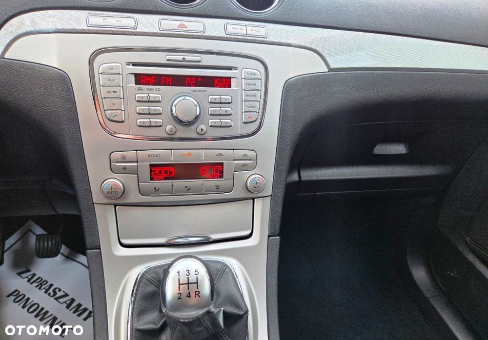 Ford S-Max - 15