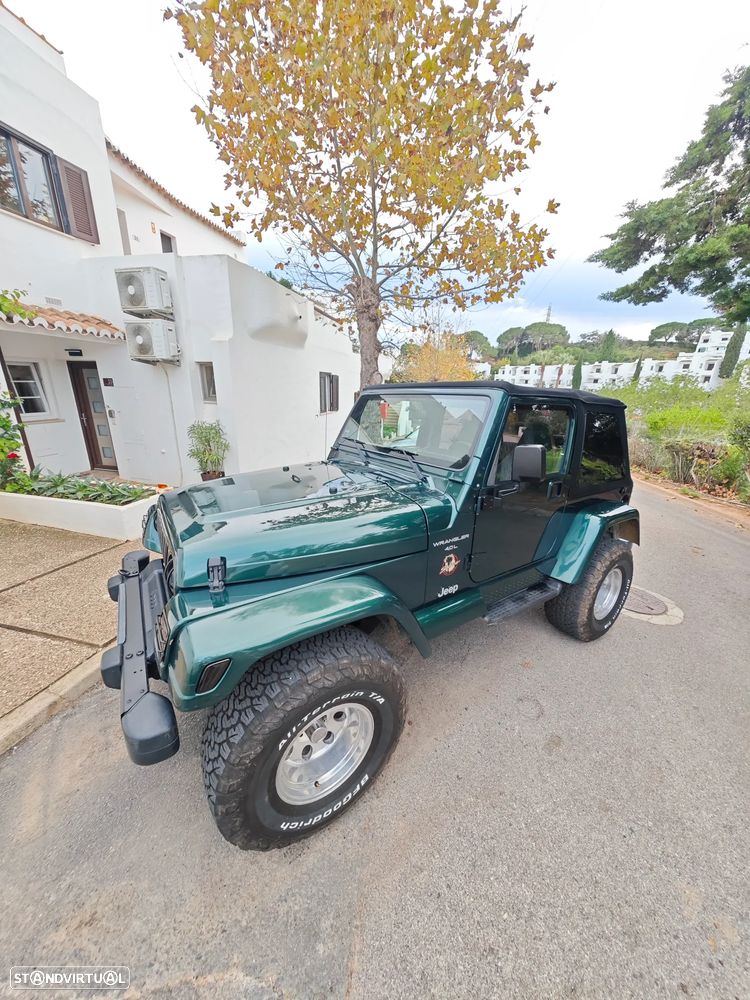 Jeep Wrangler - 9