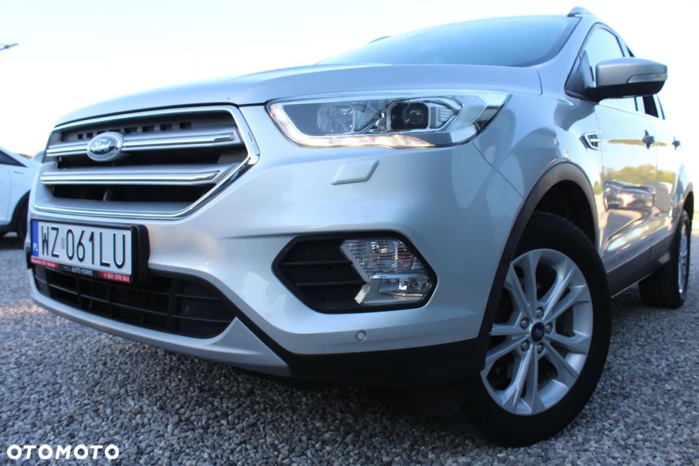 Ford Kuga 1.5 EcoBoost 2x4 Titanium - 35