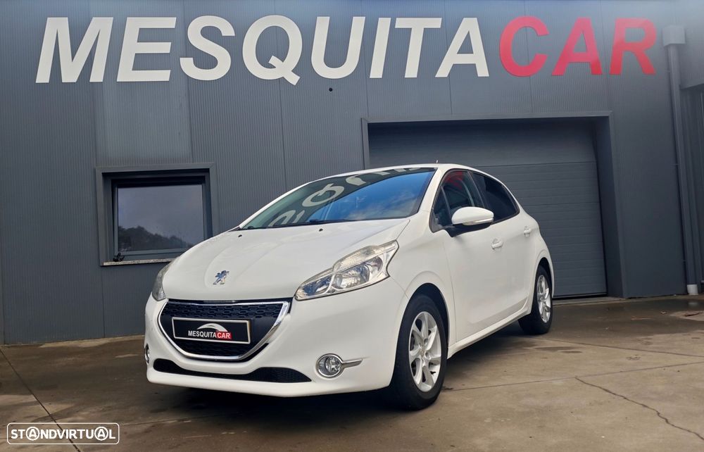 Peugeot 208 1.4 HDi SE Style - 1