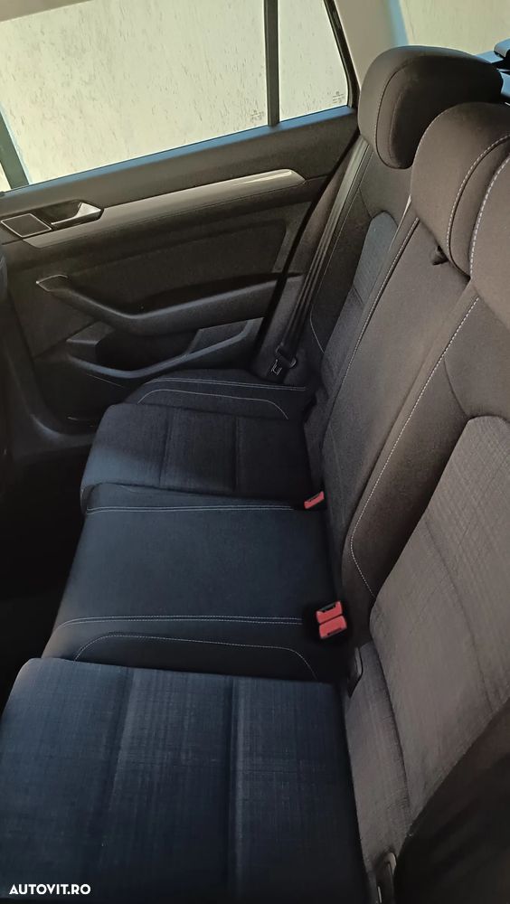 Volkswagen Passat - 6