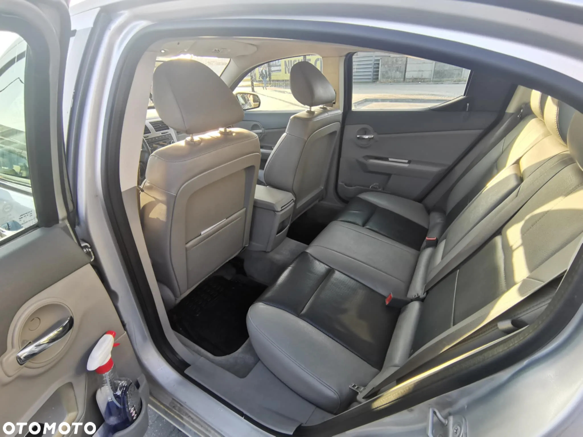 Dodge Avenger 2.0 CRD SXT - 13