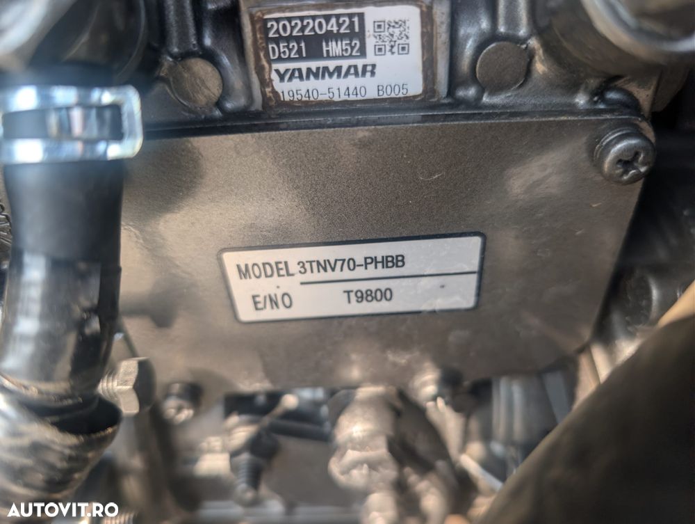 Hitachi 2 tone, Adancime sapare 2,5m, ZX19-6, CUPLA RAPIDA+3 CUPE  NOI, inst picon pe brate, lama nivelare, senile 90% ok EXTENSIBILE, camera spate, latime 1m, posibilitatea leasing 4 ani-PROMOTIE 21.900 EUR+Tva - 19