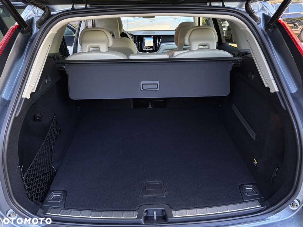 Volvo XC 60 D4 AWD Inscription - 34