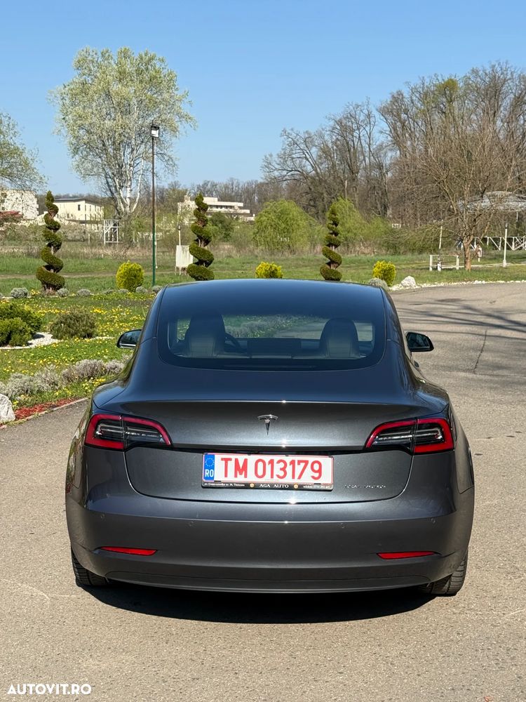 Tesla Model 3 Langstreckenbatterie Allradantrieb Dual Motor - 7