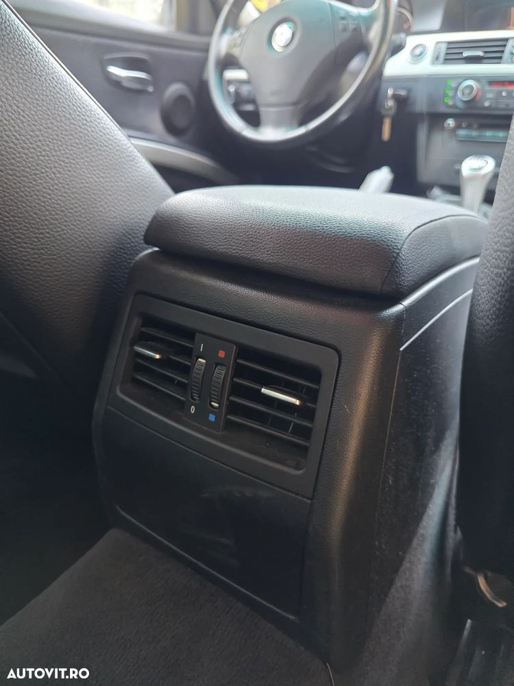 BMW Seria 3 320d - 27
