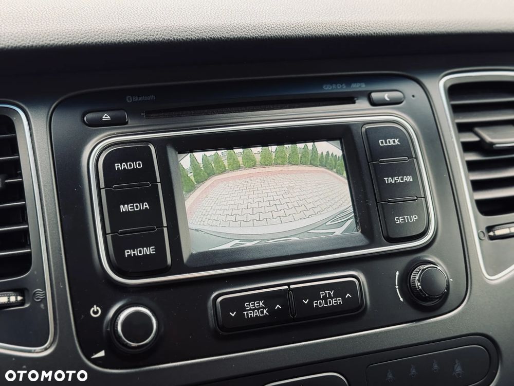 Kia Carens 1.7 CRDi M - 31