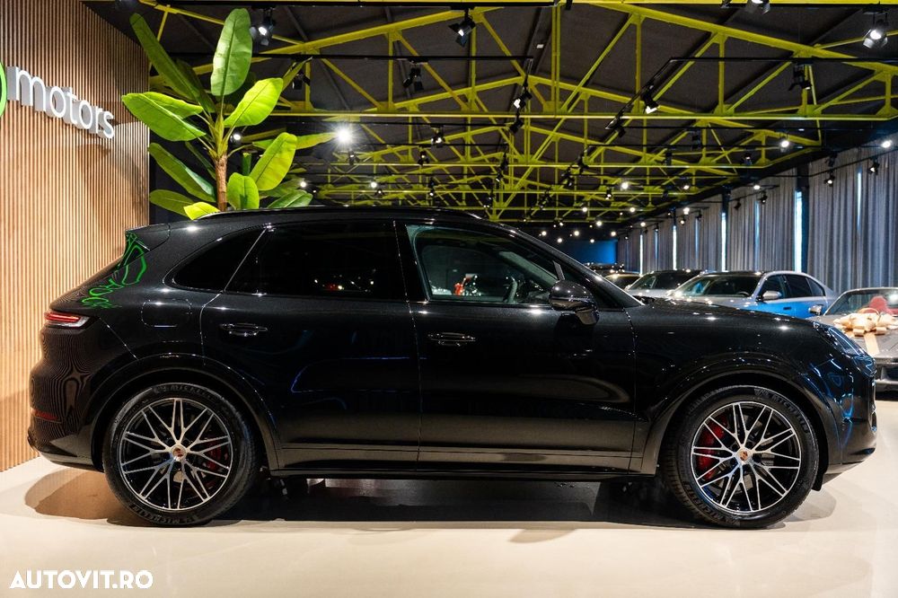 Porsche Cayenne GTS - 3