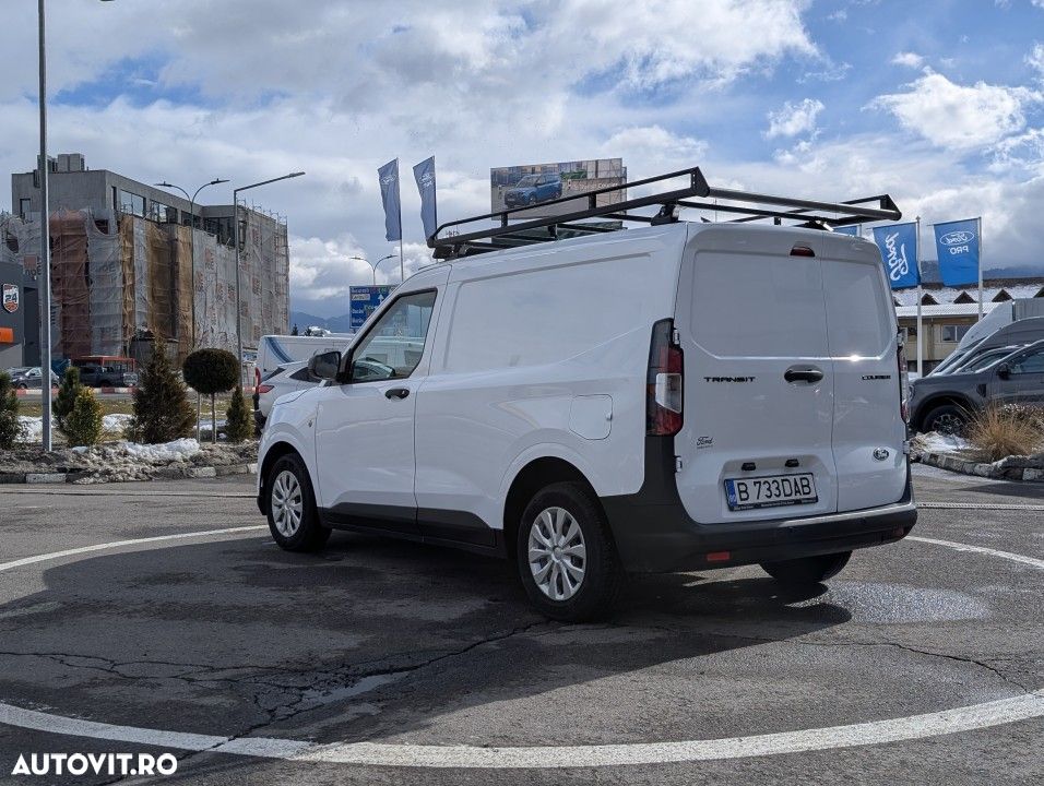 Ford Transit Courier - 9