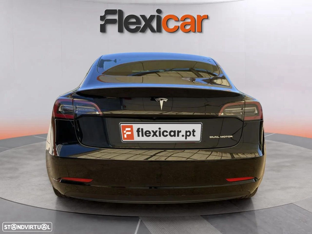 Tesla Model 3 - 8