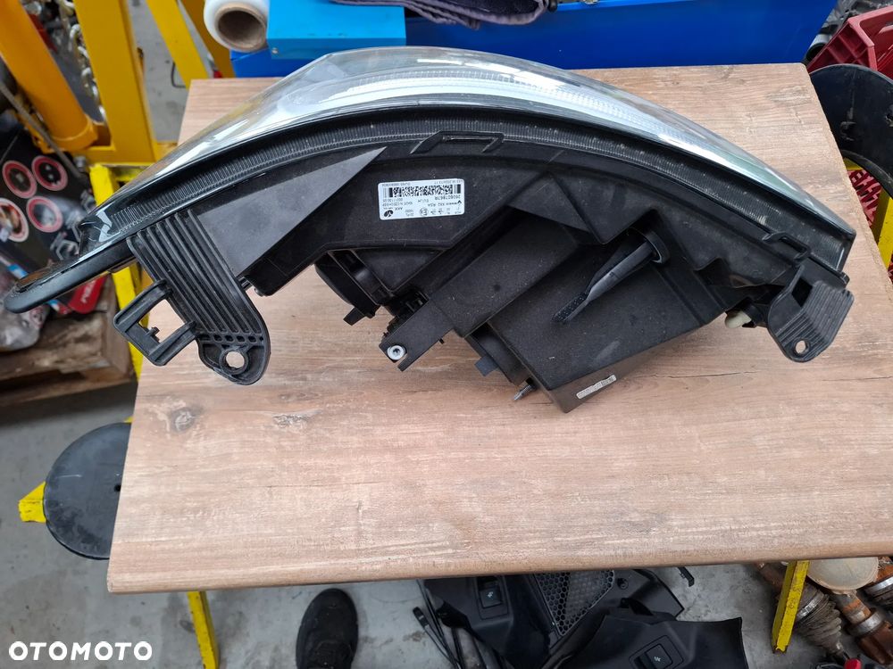 RENAULT MASTER LAMPA PRZEDNIA LEWA - 2