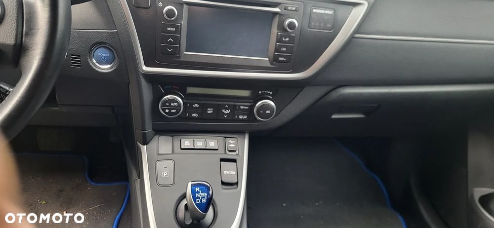 Toyota Auris 1.8 HSD Luna - 13