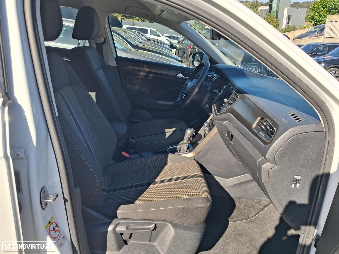 VW T-Roc 1.5 TSI Style DSG - 11