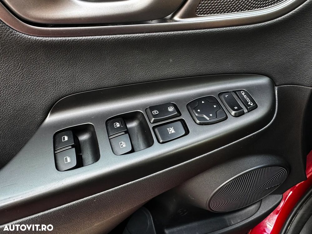 Hyundai KONA Premium - 40