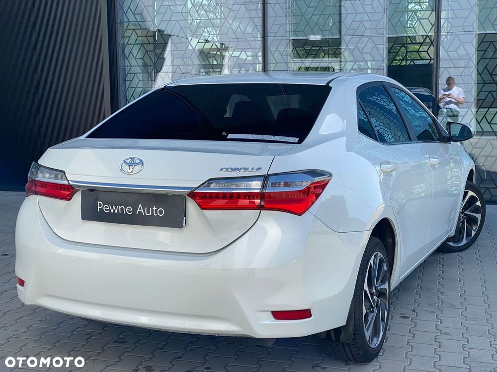 Toyota Corolla - 12