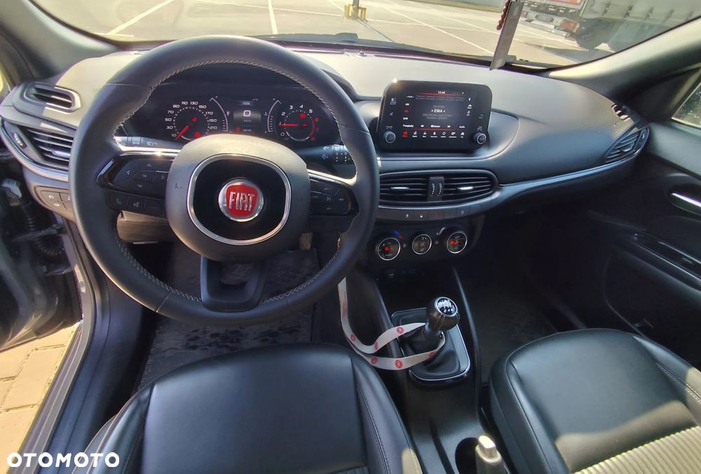 Fiat Tipo 1.4 T-Jet 16v Sport - 8