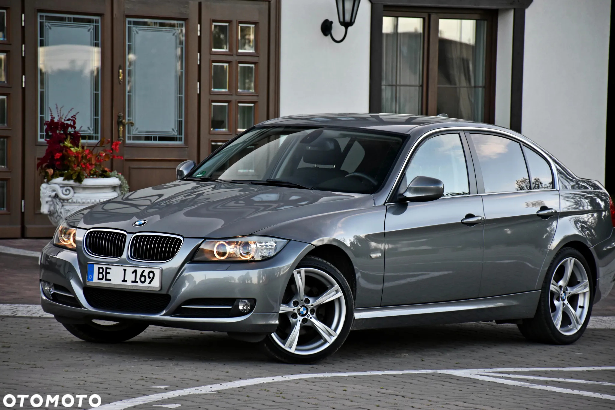 BMW Seria 3 320i - 9