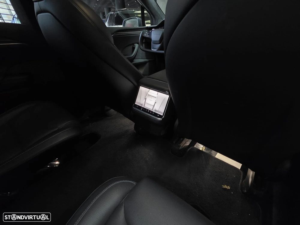 Tesla Model X Plaid AWD - 26