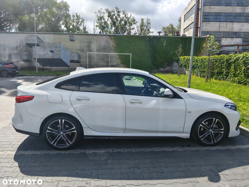 BMW Seria 2 218i M Sport - 9