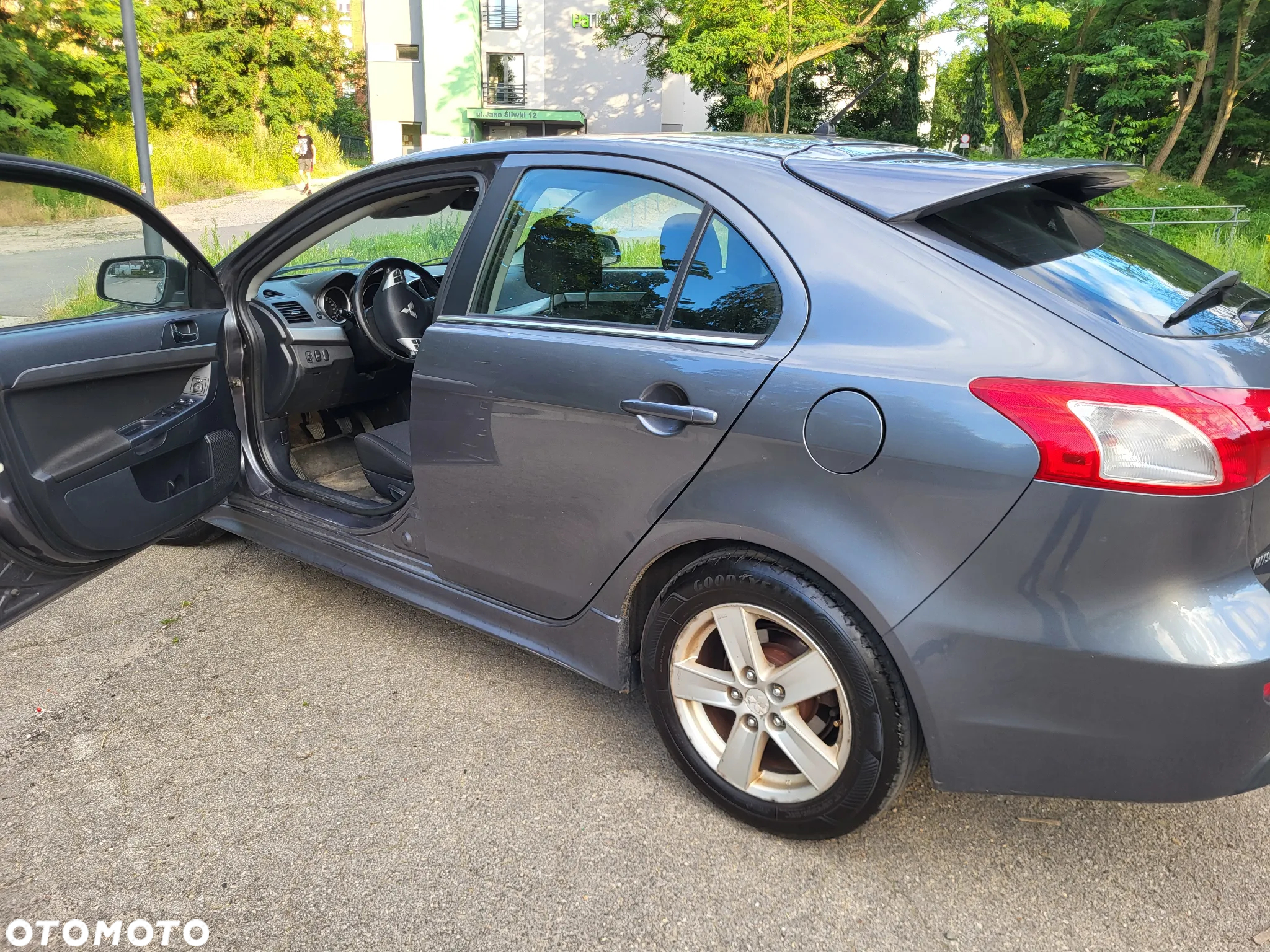 Mitsubishi Lancer 1.8 Intense - 6