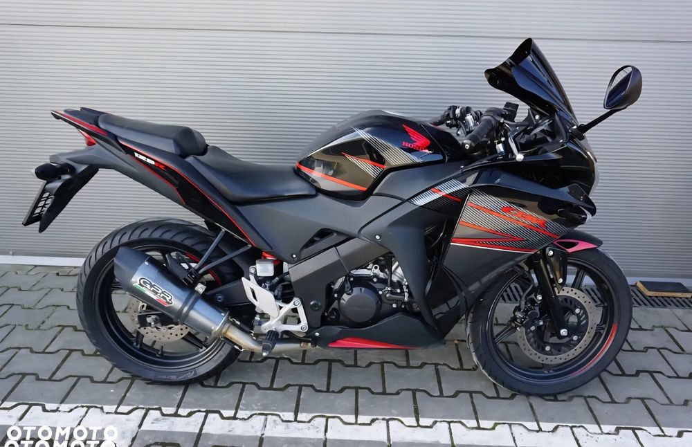 Honda CBR - 1