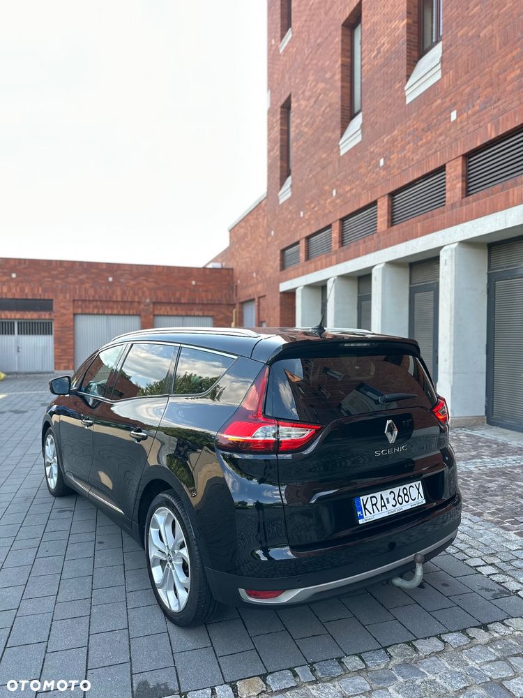 Renault Grand Scenic - 11