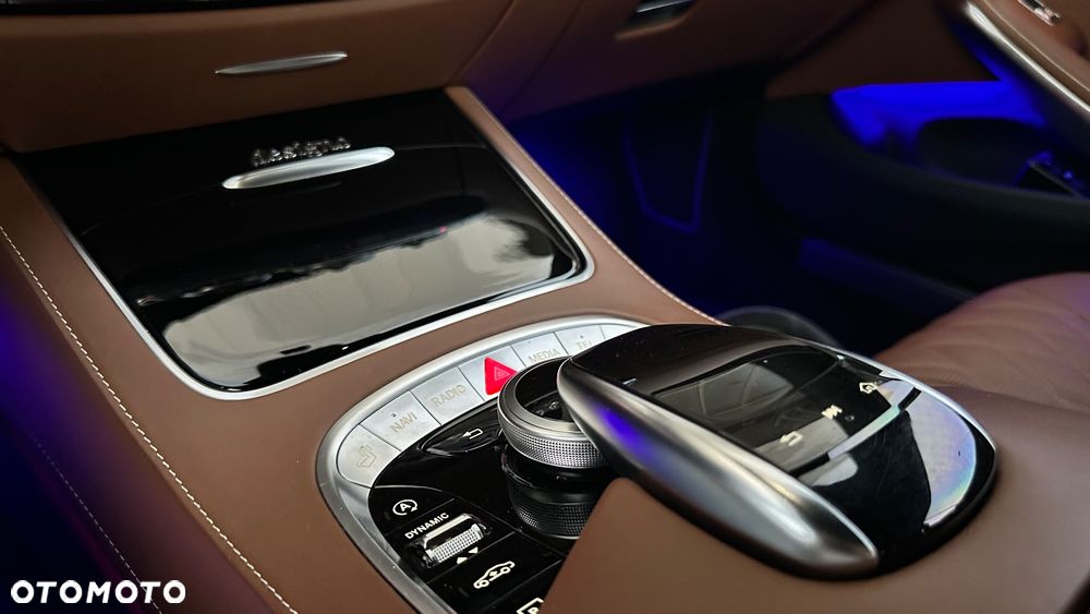 Mercedes-Benz Klasa S 560 Coupe 4-Matic 9G-TRONIC - 26