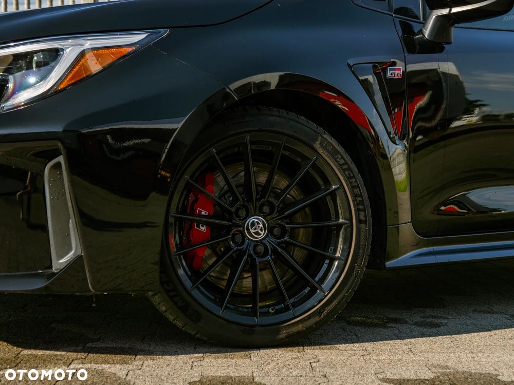 Toyota GR Corolla ver-1-6-gr-sport - 3