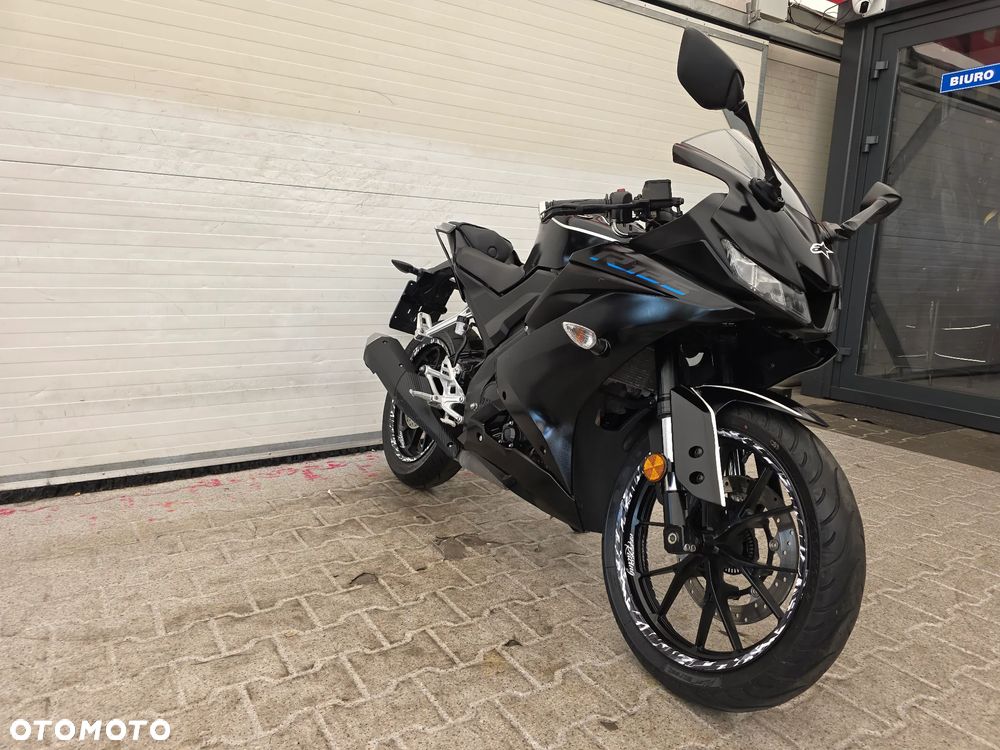 Yamaha MT - 5