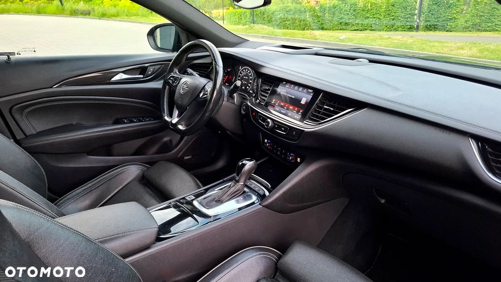 Opel Insignia 2.0 CDTI 4x4 GSi S&S - 27