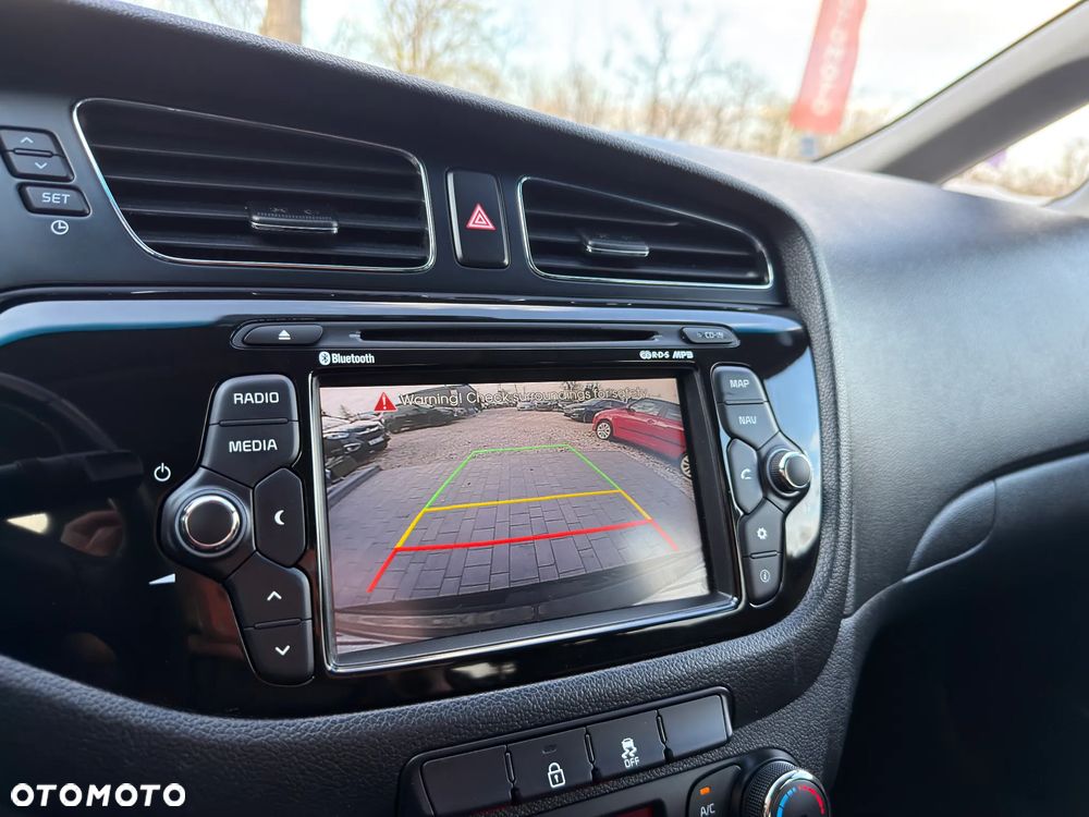 Kia Ceed 1.6 GDI Business Line - 35