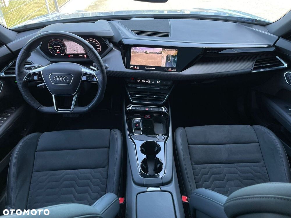 Audi e-tron GT - 16