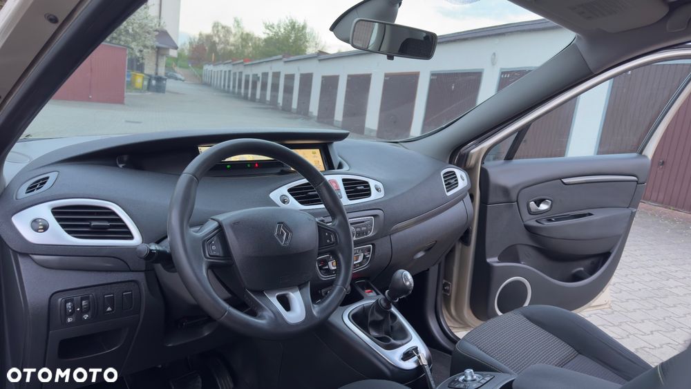 Renault Scenic 1.6 16V 110 Xmod Paris - 21